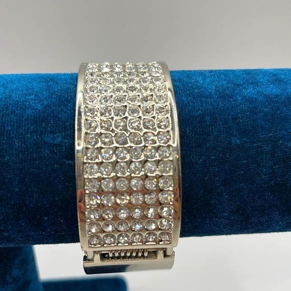 Sparkling Rhinestones Clamper Bracelet Silver-tone with Hinged Back Closure - Picture 1 of 8